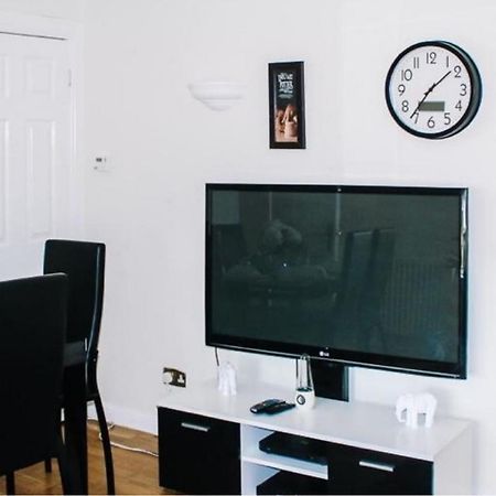 Home To Home Stay Apartment Glasgow Zewnętrze zdjęcie