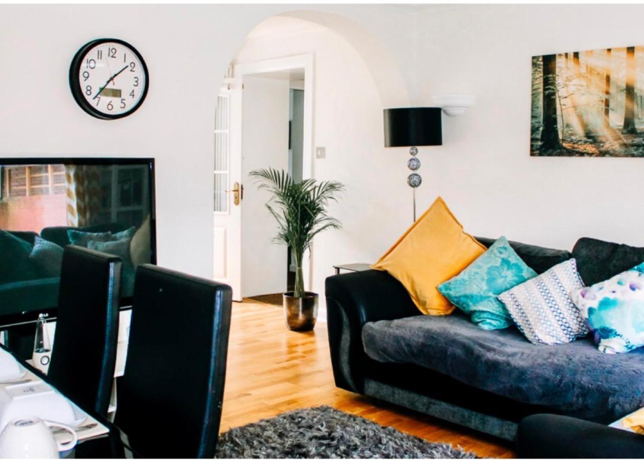 Home To Home Stay Apartment Glasgow Zewnętrze zdjęcie